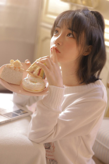 YSL蜜桃色6696